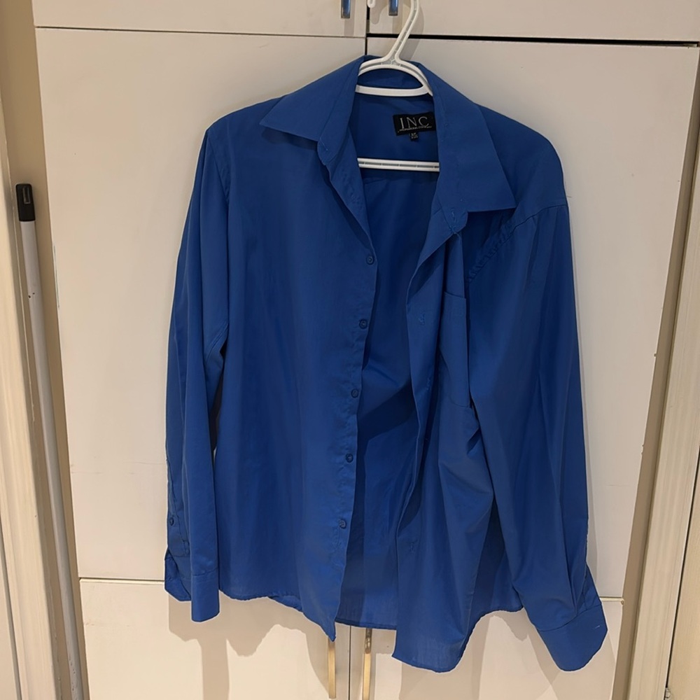 Blue dress shirt